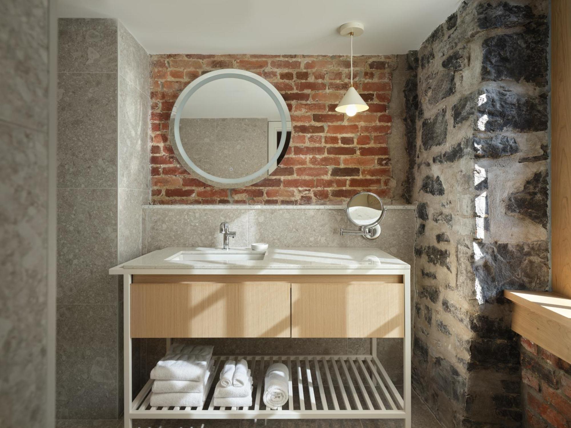 Corner - Luxury Serviced Apartahotel *